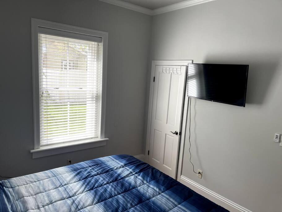 Cozy Quiet St Augustine Private Condo - 2Bed, 1 Bath, Sleeps 6, Steps To Historic St Augustine Center & All Tourist Attractions, Restaurants, Cafes, Backyard, Porch St. Augustine Exterior foto