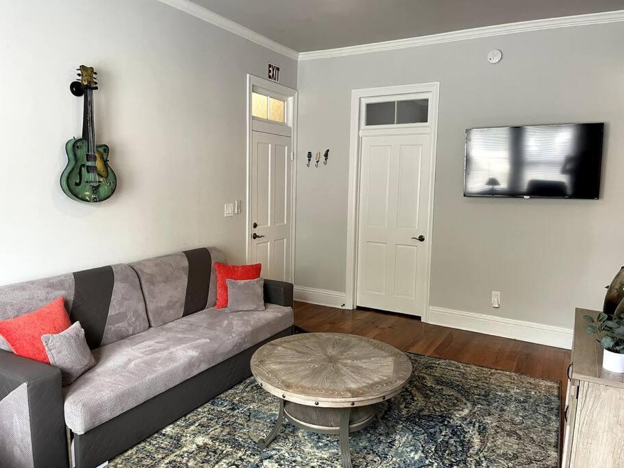 Cozy Quiet St Augustine Private Condo - 2Bed, 1 Bath, Sleeps 6, Steps To Historic St Augustine Center & All Tourist Attractions, Restaurants, Cafes, Backyard, Porch St. Augustine Exterior foto